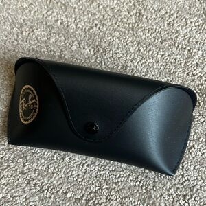BRAND NEW - authentic Ray Ban sunglasses black case